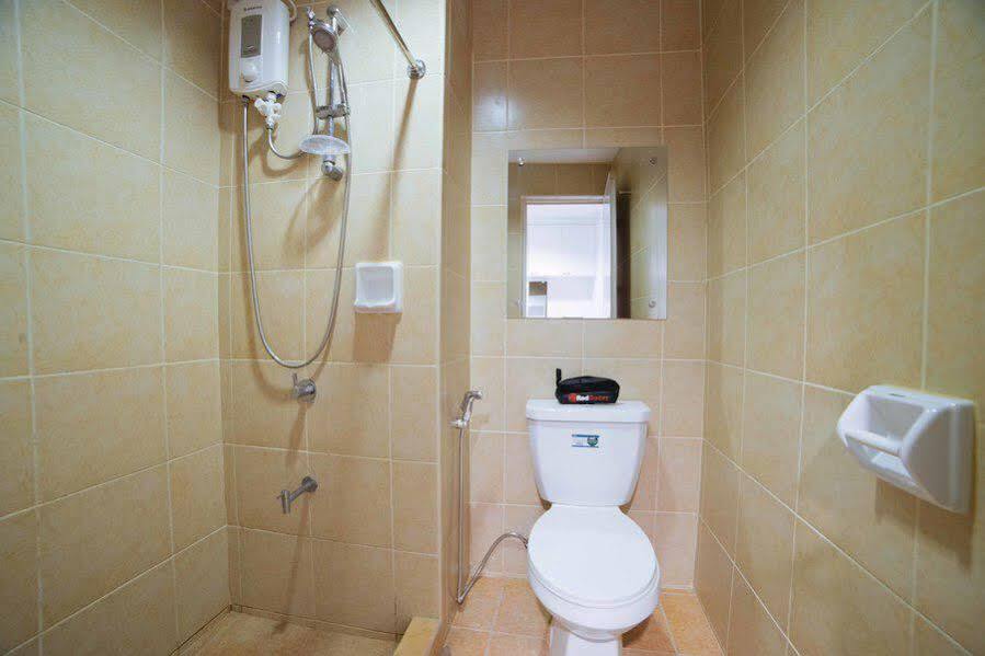 Reddoorz Plus @ Roxas Street Davao City Extérieur photo